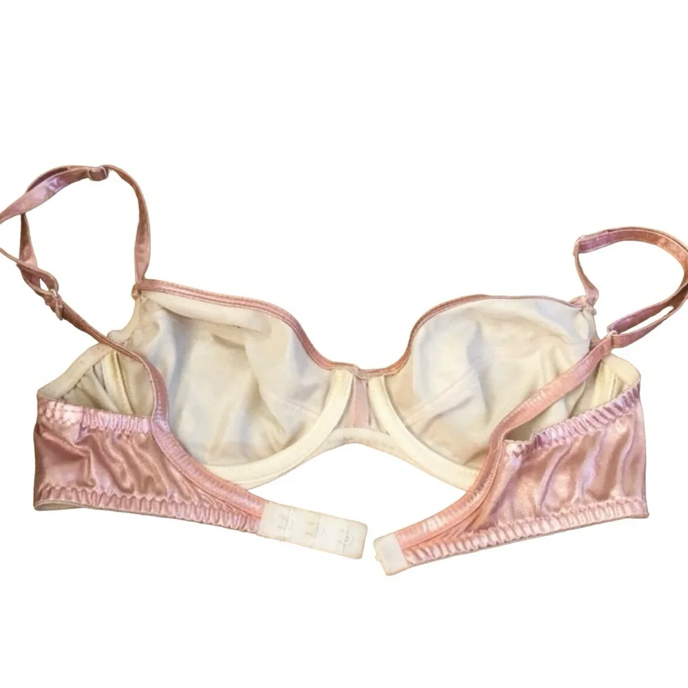1990’s Deborah Marquit Glam Pink Shimmey Bra, Unpadded with Underwire, 34C‎